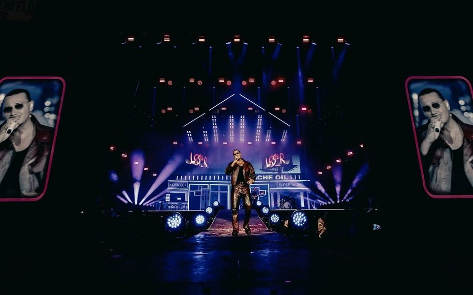 Apache 207 – Arena Tour